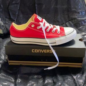 Red low top converse - NEVER BEEN WORN